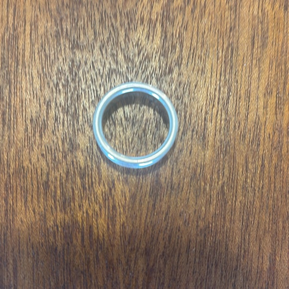 Tiffany & Co. Ring Vintage Classic 1837 Concave Medium Band in Sterling Silver - Picture 4 of 5